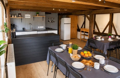 Saint-Matre House | Domaine Les Moustans | Sleeps 38 & Pool | Family & Group Retreat