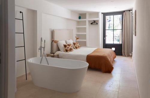 Saint-Cezaire-sur-Siagne House | Domaine de la Xavolière