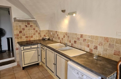 Sauve Apartment | Domaine de Bagard - Gîte la SOURCE 62m² 4/6 pers Large terrace
