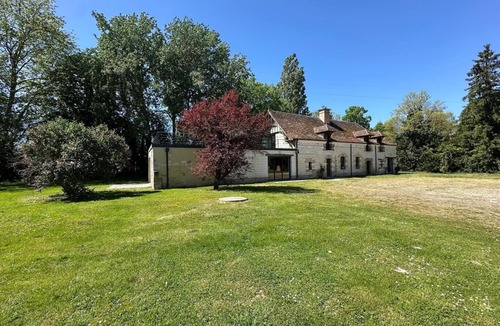 Villechetif House | Domaine de l'Etang Mercier - Esther House
