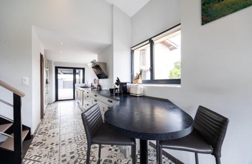 Saint-Caprais-de-Bordeaux House | Domaine Canteloup Vignes Et Piscine
