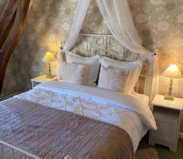 Degagnac Bed & Breakfast | Domaine la Cabane