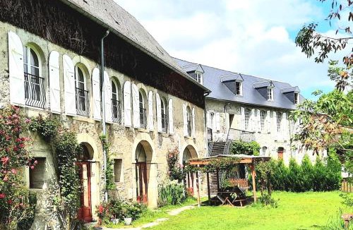 Tuzaguet Apartment | Domaine Lou Castet - Gite