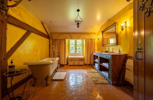 Taintrux House | Domaine Macky