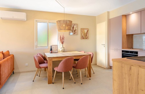 Estezargues House | Domus Solis