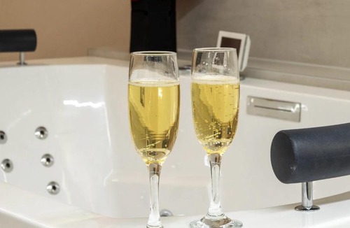 Marly Apartment | Donjon des Sens - Suite avec Spa - 10 min de Metz