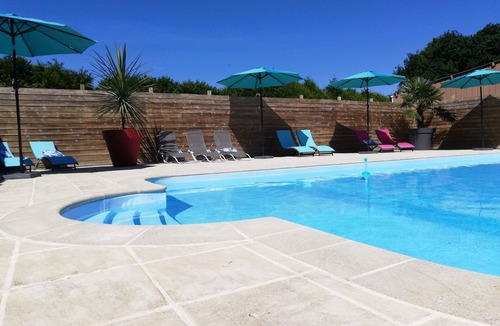 Calorguen Cottage | Double room-Comfort-Wet room-Garden view