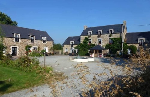 Les Champs-Geraux House | Double room-Standard-Private Bathroom
