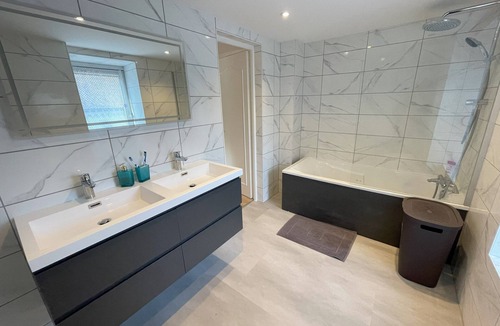 Vittel Apartment | Downtown apartment. Ideal for spa guests, families and golfers.