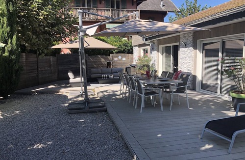 Duingt House | DUINGT centre, Maison 140M2, plage privée, 6Pers.