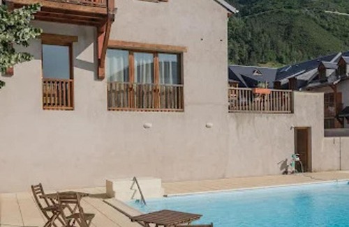 Vignec Apartment | Duplex 2 Pièces 4 Personnes avec Balcon à Vignec - FR-1-504-277