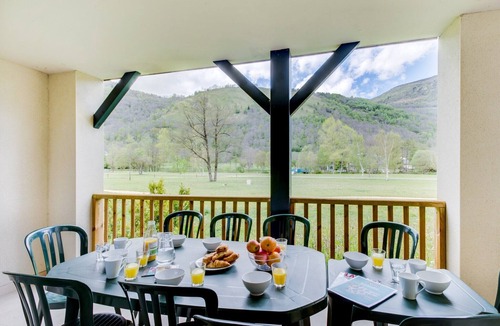 Peyragudes Apartment | Duplex Family Stay for 10, Loudenvielle