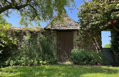 Plufur House | Early 18th century presbytery 10 minutes from the beach and TGV train station
