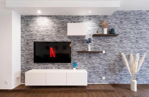 Algrange Apartment | East Side