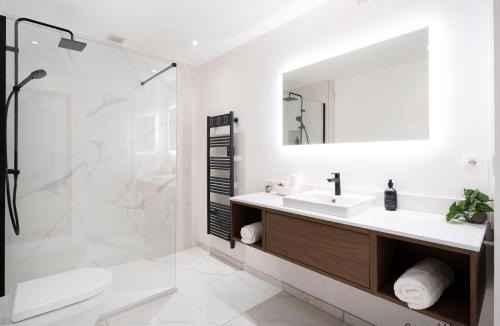 Algrange Apartment | East Side