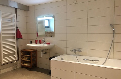 Sancy Bed & Breakfast | Ecogite with Terrace and Private Garden for Families