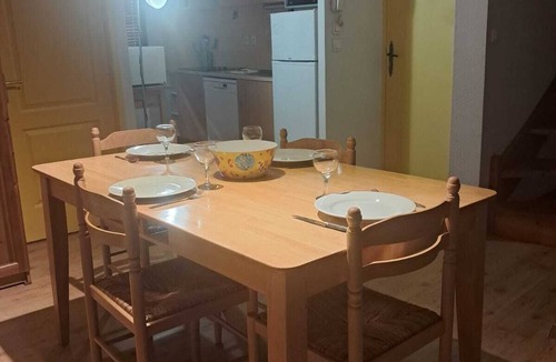Ax-les-Thermes Apartment | Edelweiss Apartment in downtown Ax-les-Thermes