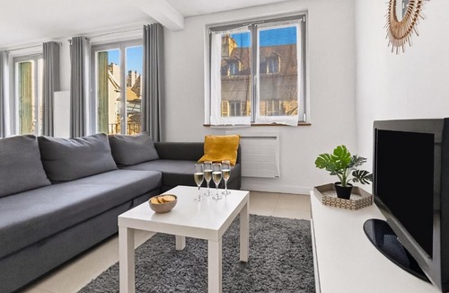 Old Town Apartment | Elégant duplex troyen - Idéal famille & pro