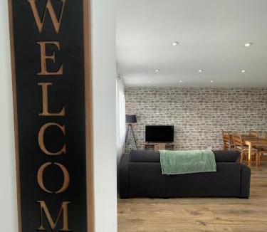 Loudeac Apartment | Elegance Rustic - Calme Bureau Parking Cozy