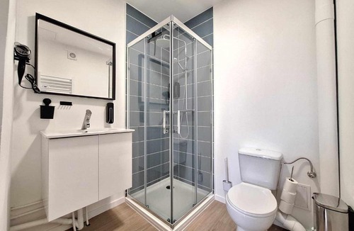 Homecourt Apartment | Elodie - Cosy 5 pers' - Gare - Wifi - 3 lits