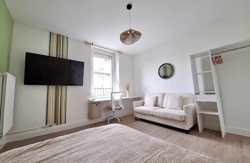 Homecourt Apartment | Elodie - Cosy 5 pers' - Gare - Wifi - 3 lits