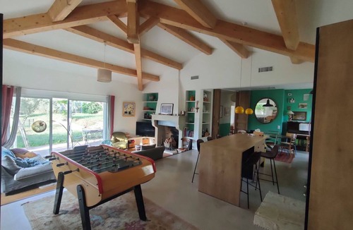 Cuers House | Emplacement Idéal Dans le Var !