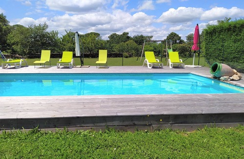 Soturac Cottage | Enchanting and bucolic setting ideal for family holidays.