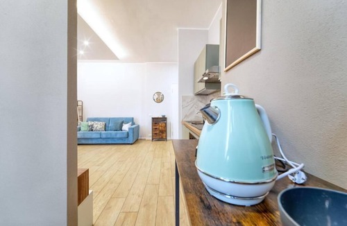 Como Apartment | Enjoyable condo with AC close by to the shore.FREE-Parking/Fast internet,Laundry