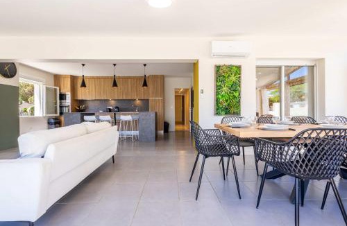 Valras-Plage House | Ensemble Villa et Studio Piscine Proche Plage