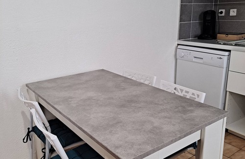 Faubourg Apartment | Entire apartment in the center of Nîmes
