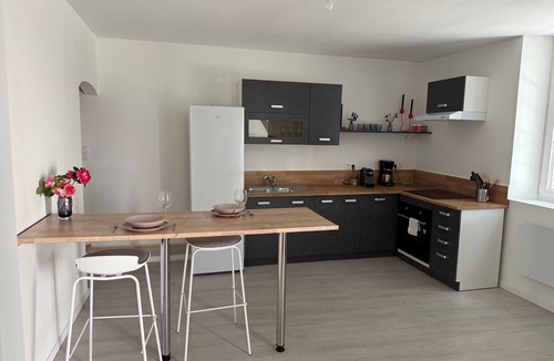 Brienon-sur-Armancon House | Entre Vignes & Saveurs: Charming outbuilding at the gateway to Chablis