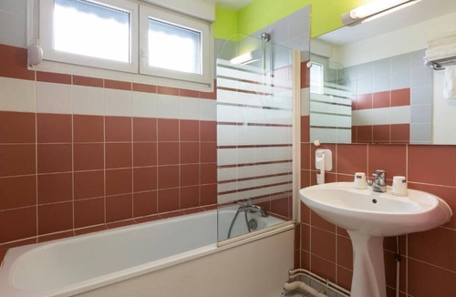 Bulgneville Hotel | ENZO HOTELS BULGNEVILLE RELAIS ROUTIER