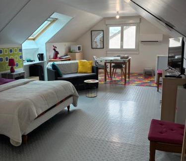 Ay-Champagne Bed & Breakfast | Evasion en Champagne à Aÿ Le Marivalent Accès indépendant