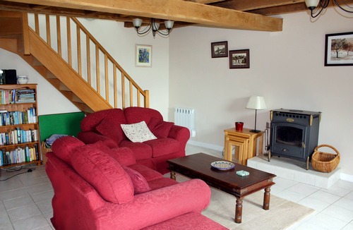 Plemet House | Exceptional holiday home: flexible bedroom layout, ideal for families or friends