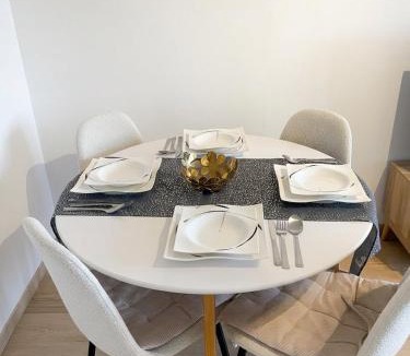 Thionville Apartment | F2 cosy au cœur de Thionville - proche gare & Luxembourg