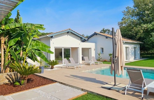 Saubion Villa | Fabulous 320m2 villa on the outskirts of Hossegor 6 suites Swimming pool Spa Pool-house
