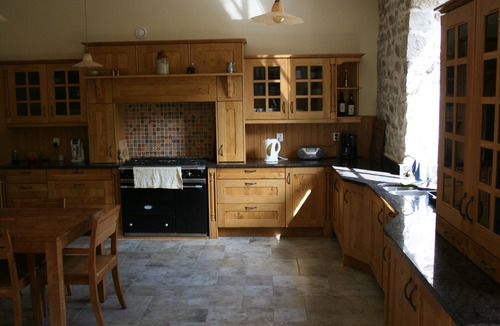 Lanvallay House | Fabulous 4-Bed House in Dinan Port. A beautiful historic building with style.