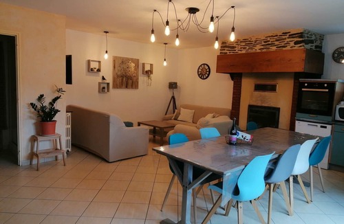 Pleugueneuc House | FALE TAHI - Les Petites rives de la Motte