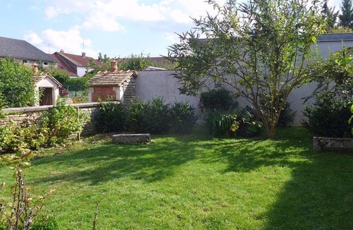 Chantraines Cottage | Family Cottage with Garden & Terrace, Near Forest Trails & Historical Sites, Sleeps 7+2