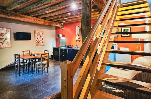 Etivey Bed & Breakfast | Family-Friendly 1BR w/Garden View + Hot Tub