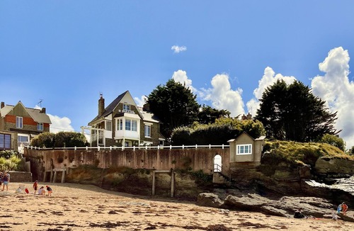 Lancieux Villa | Family Granite stone house with direct access to the beach of St-Sieu, Lancieux