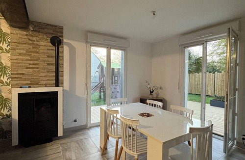 Ploubezre House | Family home with spa, near granit rose