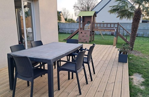 Ploubezre House | Family home with spa, near granit rose