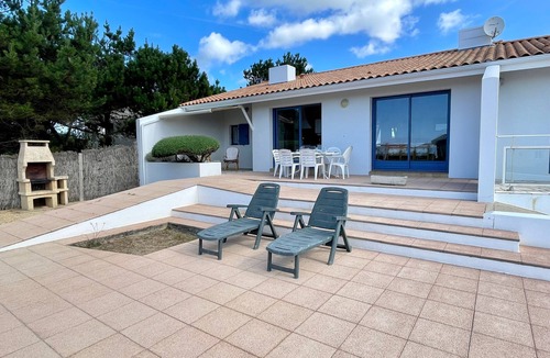 Bretignolles-sur-Mer House | Family house 400m from the beach with 100m² terrace, pets allowed, garage and garden