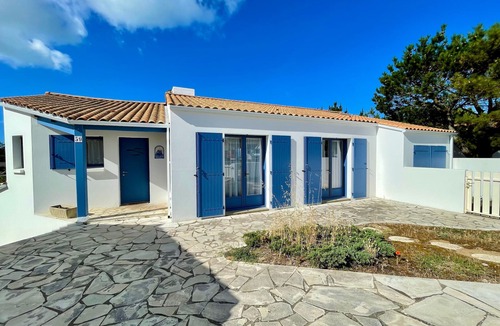 Bretignolles-sur-Mer House | Family house 400m from the beach with 100m² terrace, pets allowed, garage and garden