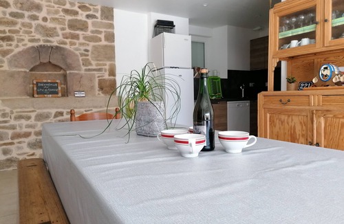 Plorec-sur-Arguenon House | Family house and renovated old bakehouse