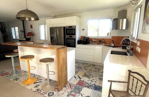 Le Rouret House | Family house 8 persons with swimming pool