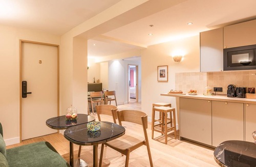 Grenelle Apartment | Family luxury apartment - 10 min walk from Eiffel Tower - 7 suites