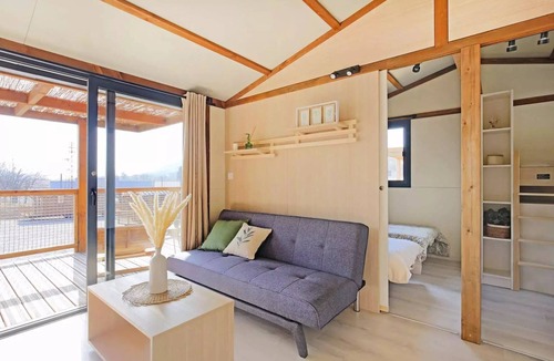 Seillac Ski Chalet | FAMILY range Chalet PORTLAND- Large bay window to access the terrace: brightness guaranteed! Sleeps 7