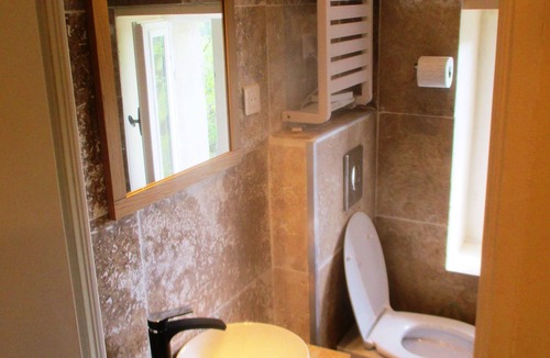 Uzes House | Farmhouse in Uzès: 7 bedrooms, 17 beds, 12X8m pool, 4 bathr., 5000m²garden, WIFI